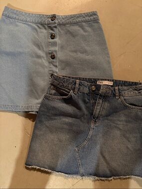Zara Light Wash & Dark Blue Denim Mini Skirt Duo- Medium